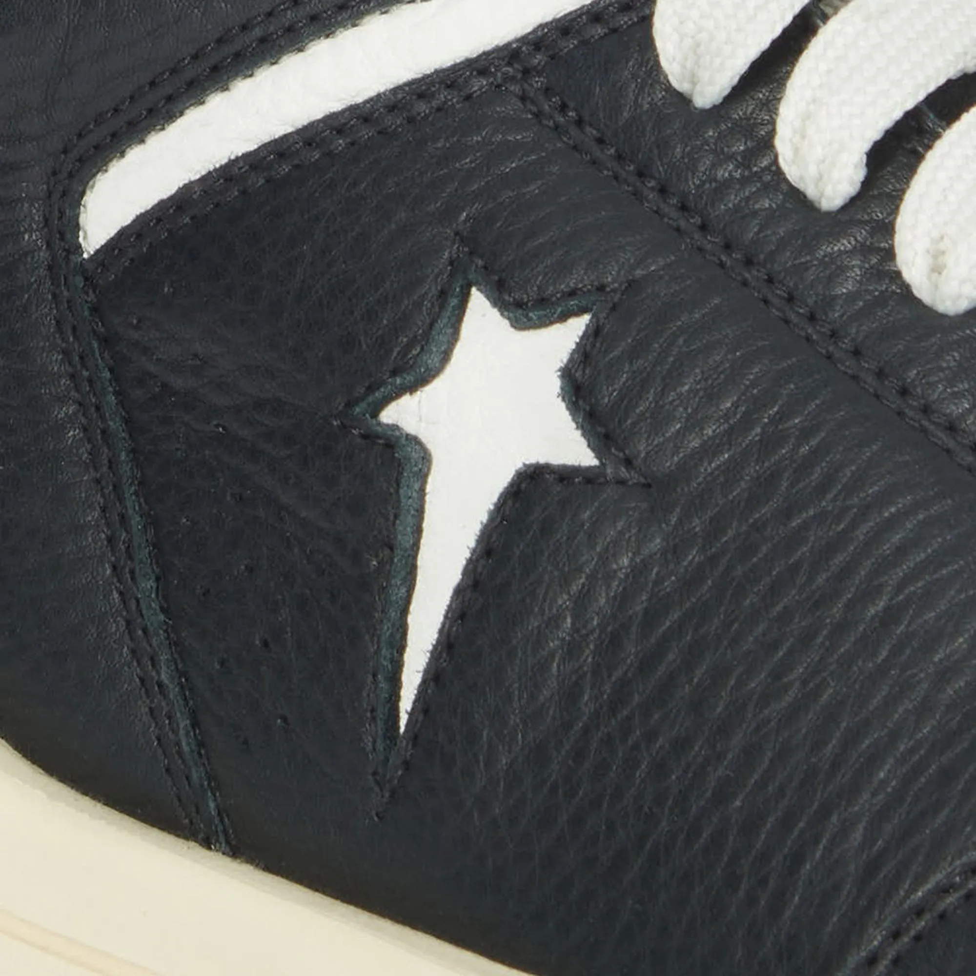 Converse Turbowpn Black Sneakers